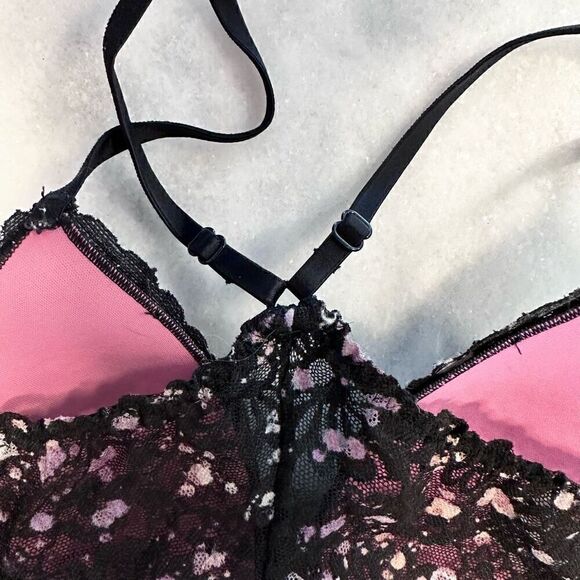 Pink by Victoria's Secret Laced Triangle Cup Floral Black Bralette Size XS - Picture 3 of 5